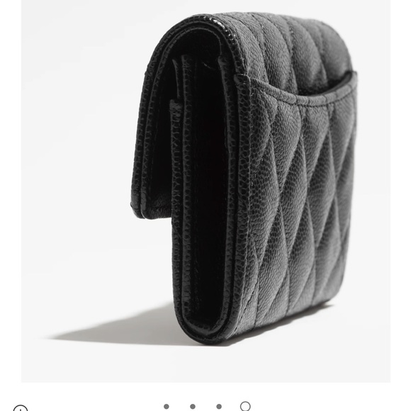 Chanel Classic Flap card case in light purple with light gold hardware - Picture 9 of 9